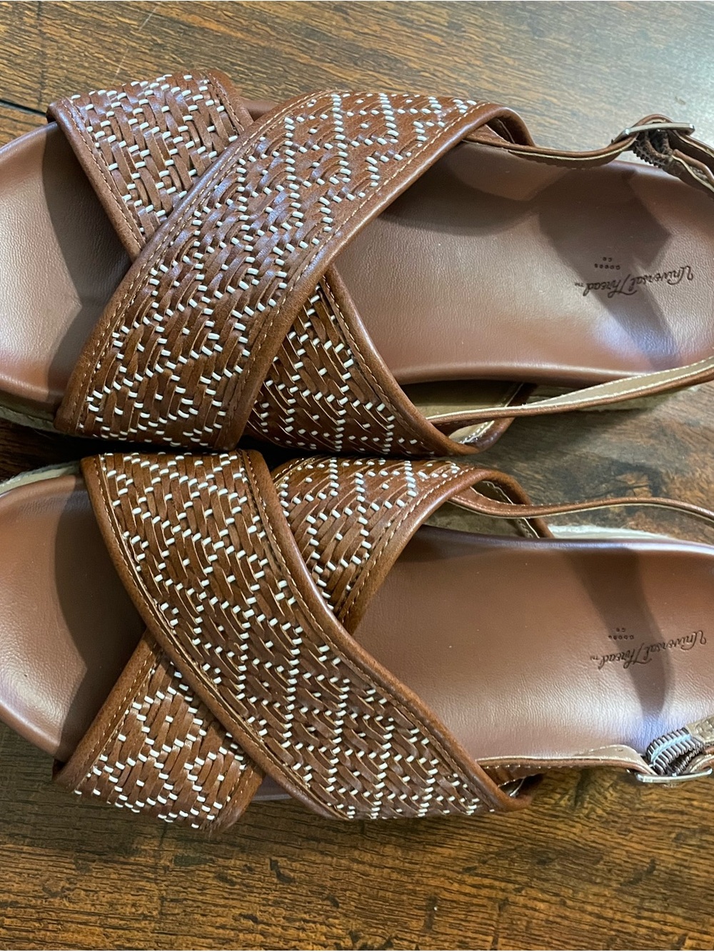 Leather Cross-Strap Brown Women’s Sandals